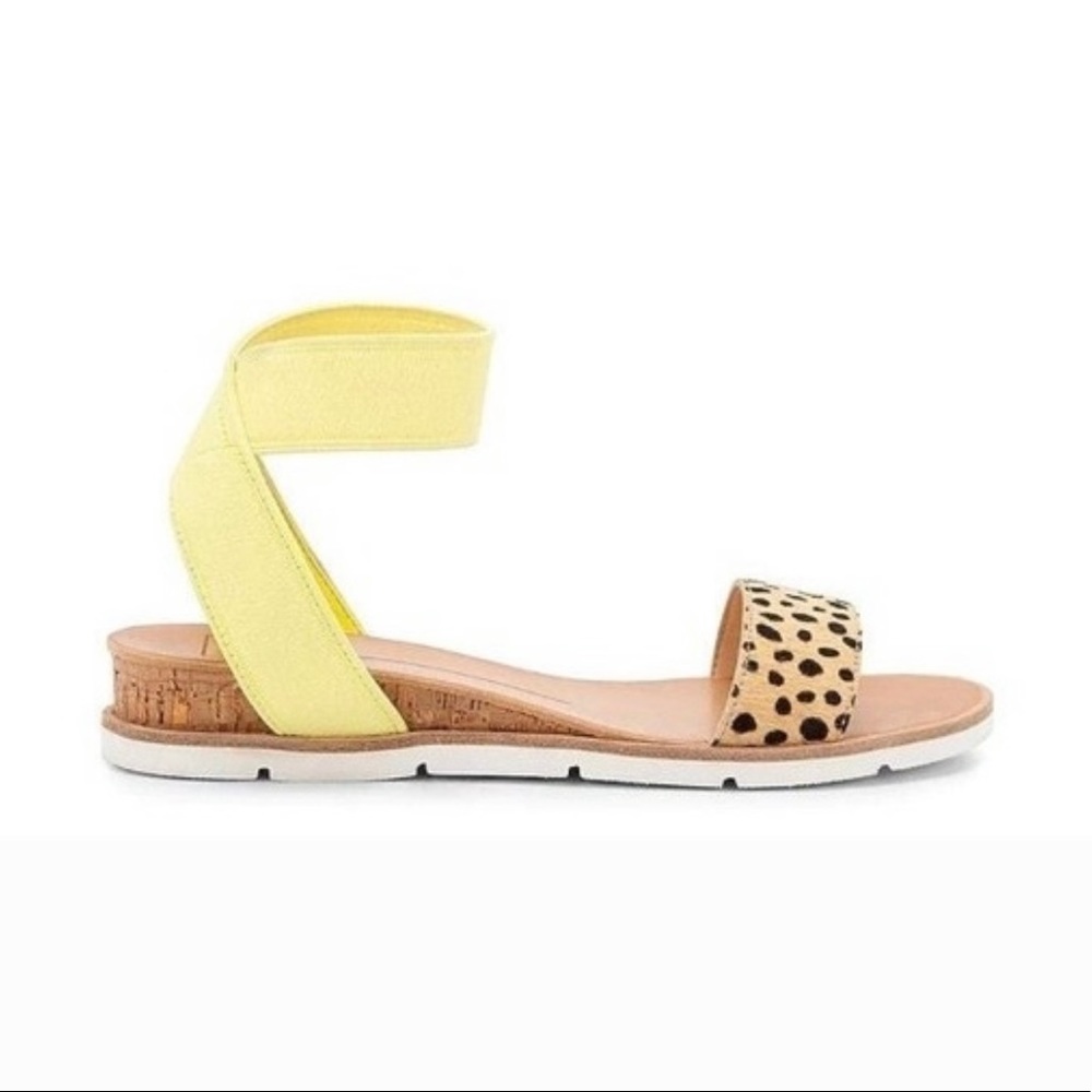 NWOT Dolce Vita “Vivian” Sandals